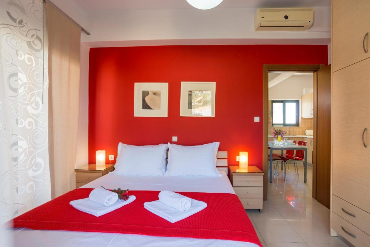 Caravella Luxury Apartments Палеохора Экстерьер фото