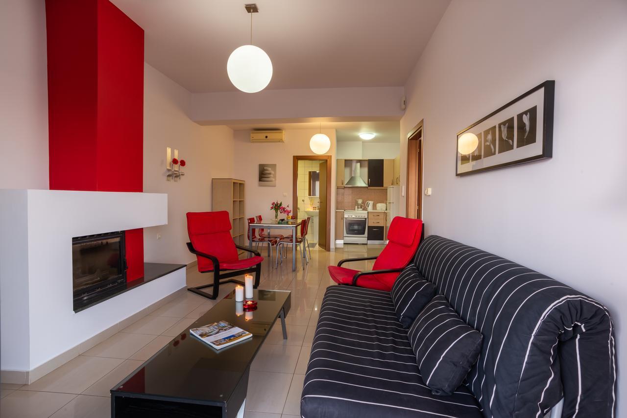Caravella Luxury Apartments Палеохора Экстерьер фото